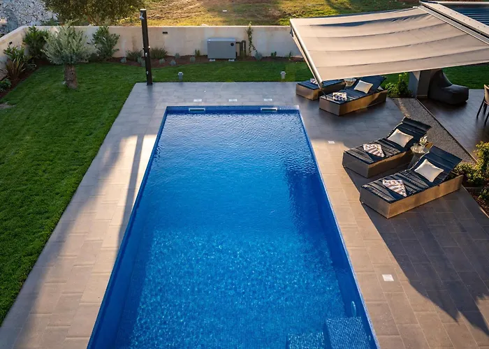 Lila - Sunshine Villa