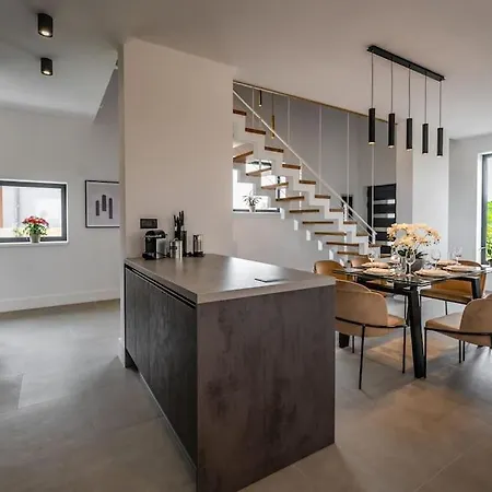 Villa Lila - Sunshine Marcana