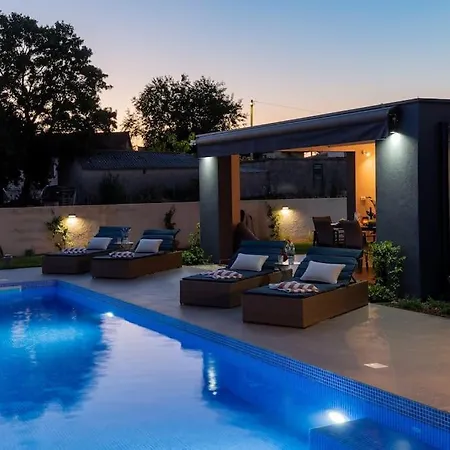 Lila - Sunshine Villa